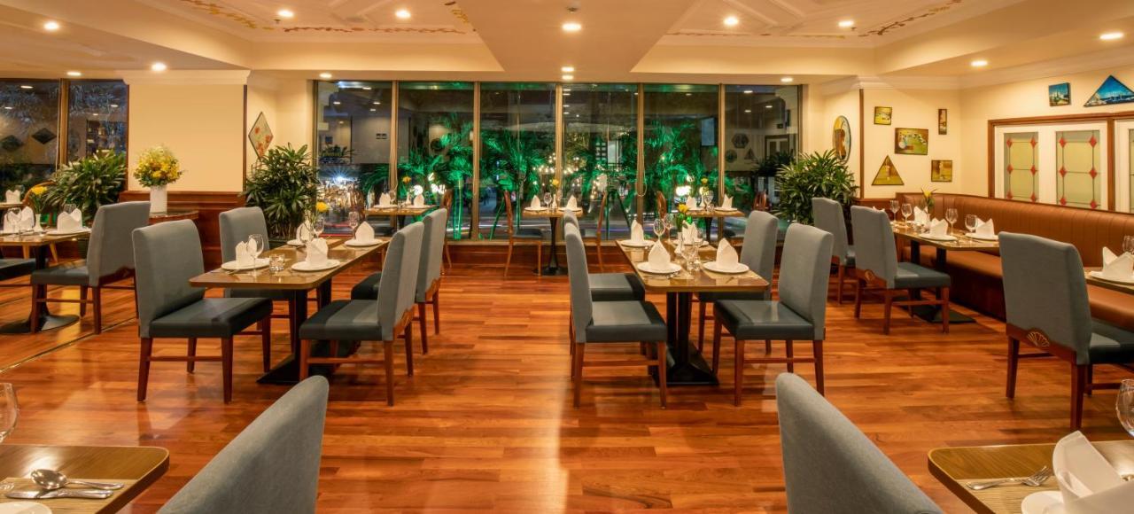 โรงแรมเชอร์วูดเรสซิเดนซ์ โฮจิมินห์ซิตี้ ภายนอก รูปภาพ The restaurant