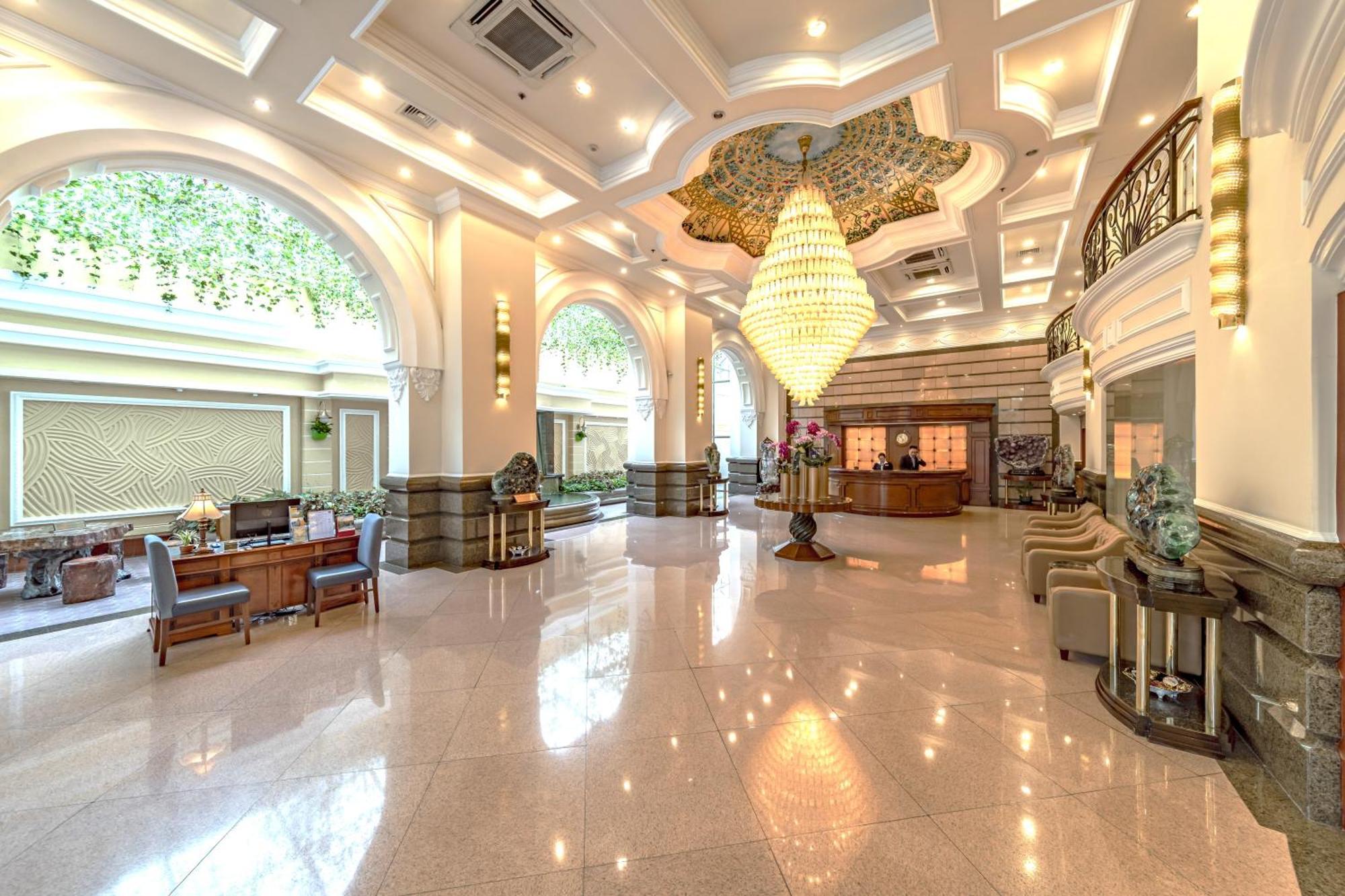โรงแรมเชอร์วูดเรสซิเดนซ์ โฮจิมินห์ซิตี้ ภายนอก รูปภาพ Lobby